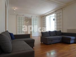 Piso, 232.00 m², cerca bus y metro