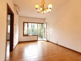 Piso, 81.00 m², cerca bus y metro