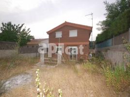 Casa (unifamiliar aïllada), 255.00 m², prop de bus i tren, seminou