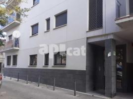 Piso, 92.00 m², cerca de bus y tren, seminuevo