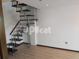 Duplex, 122.00 m², near bus and train, almost new