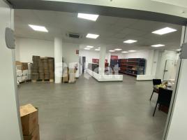 Local comercial, 260.00 m², Llevant