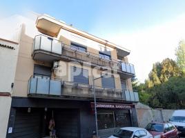 Piso, 81.00 m², cerca de bus y tren, seminuevo, Poble - Casc Antic