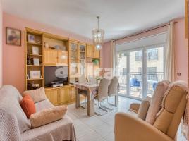 Piso, 95.00 m², cerca de bus y tren