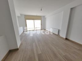 Houses (terraced house), 189.05 m², near bus and train, new, Centro