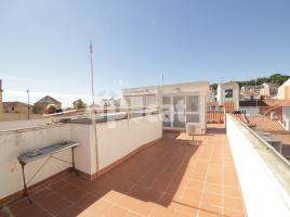 Attic, 75.00 m², near bus and train, Riera