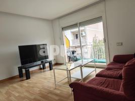 Flat, 75.00 m², near bus and train