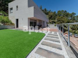 Houses (detached house), 225.00 m², near bus and train, new, Sant Feliu del Racó