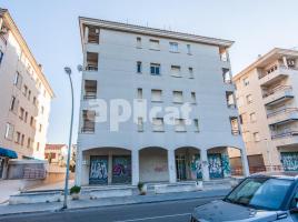 Piso, 60.00 m², cerca de bus y tren