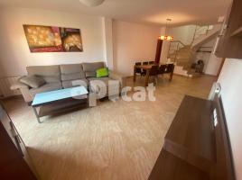 Ático, 102.00 m², cerca de bus y tren, seminuevo, Calafell Pueblo