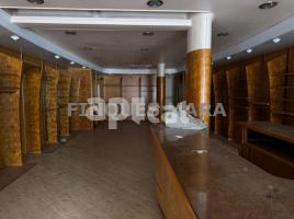 Alquiler local comercial, 181.00 m², Plaça Catalunya - Vinyets