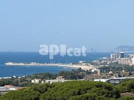  (unifamiliar aïllada), 275.00 m², près de bus et de train