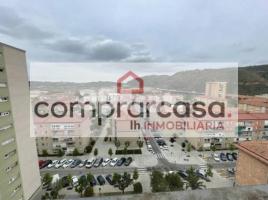 Piso, 92.00 m², cerca de bus y tren