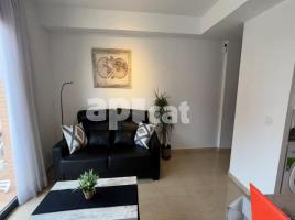 Flat, 59.00 m², near bus and train, almost new, centro