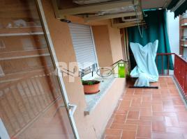 Piso, 91.00 m², cerca de bus y tren