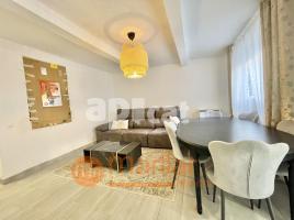 Piso, 120.00 m², cerca de bus y tren