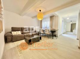 Piso, 120.00 m², cerca de bus y tren