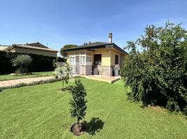 Houses (villa / tower), 234.00 m², almost new, Calle jupiter