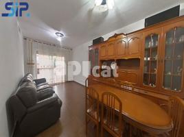 Casa (unifamiliar adossada), 156.00 m², prop de bus i tren, seminou