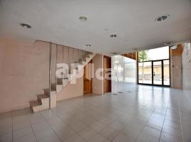 Alquiler tienda, 208.00 m², Calle de Montserrat, 25