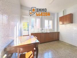  (unifamiliar adossada), 390.00 m², Calle Vescomte d'Ager, 8