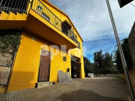 Houses (detached house), 242.00 m², almost new