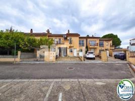 Houses (terraced house), 175.00 m², Avenida del Nord, 1