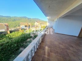 Houses (terraced house), 244.00 m², near bus and train, Can Llopard