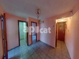 Flat, 66.00 m², near bus and train