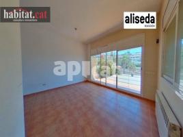 Casa (unifamiliar aïllada), 251.00 m², prop de bus i tren