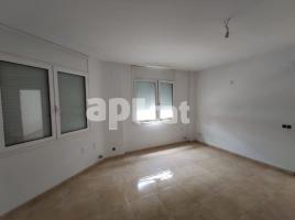 Piso, 73.00 m², cerca de bus y tren, seminuevo