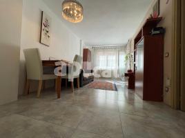 Piso, 93.00 m², cerca de bus y tren, Centre