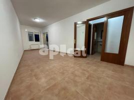  (unifamiliar aïllada), 303.00 m², in der Nähe von Bus und Bahn, fast neu, Santa Coloma de Queralt