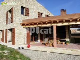 Casa (unifamiliar aislada), 333.00 m², cerca de bus y tren, seminuevo