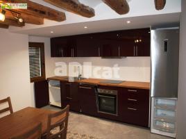 Casa (unifamiliar aïllada), 423.00 m², prop de bus i tren, seminou