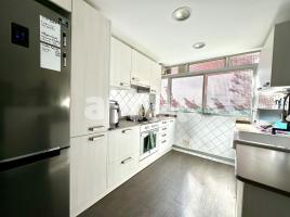 Квартиры, 67.00 m², pядом автобусный и железнодорожный, Horta-Guinardó