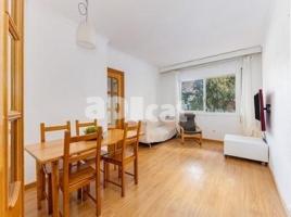 Piso, 81.00 m², cerca de bus y tren, El Poblenou