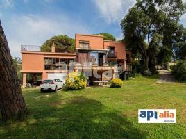 Casa (unifamiliar aïllada), 326.00 m², prop de bus i tren