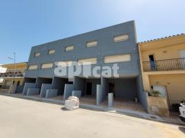 New home - Houses in, 179.40 m², near bus and train, new, Centro