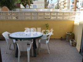 Piso, 53.00 m², cerca de bus y tren