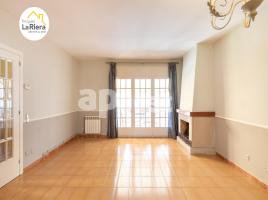 Casa (unifamiliar aislada), 117.00 m², cerca de bus y tren, Zona Alta