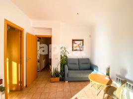 Apartamento, 129.00 m², cerca de bus y tren, seminuevo