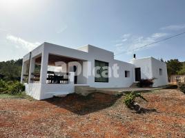 Houses (detached house), 230.00 m², near bus and train, almost new