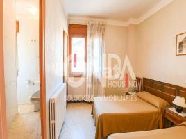 Hostal, 584.00 m², Senterada