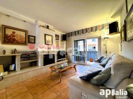 Piso, 195.00 m², cerca de bus y tren