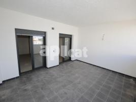 Piso, 120.00 m², cerca de bus y tren, nuevo