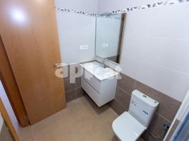 Louer apartament, 56.00 m², près de bus et de train, nouveau, Centro