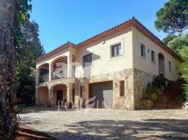 Casa (unifamiliar aïllada), 450.00 m², prop de bus i tren, Golf Costa Brava - Bufaganyes