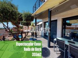 Casa (unifamiliar aislada), 355.00 m², cerca de bus y tren, seminuevo, Calle Joan Brossa