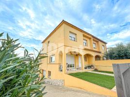 Houses (terraced house), 182.00 m², Calle Josep M de Sagarra